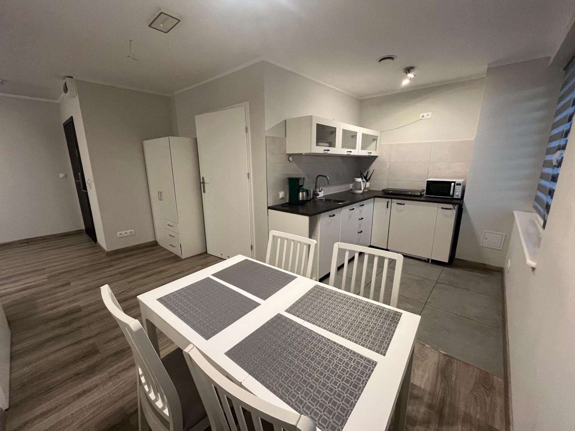 Apartamenty Na Wzgorzu Insko Exterior photo