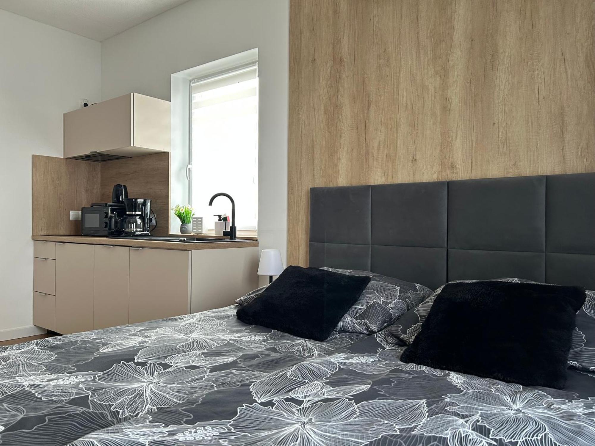 Apartamenty Na Wzgorzu Insko Exterior photo